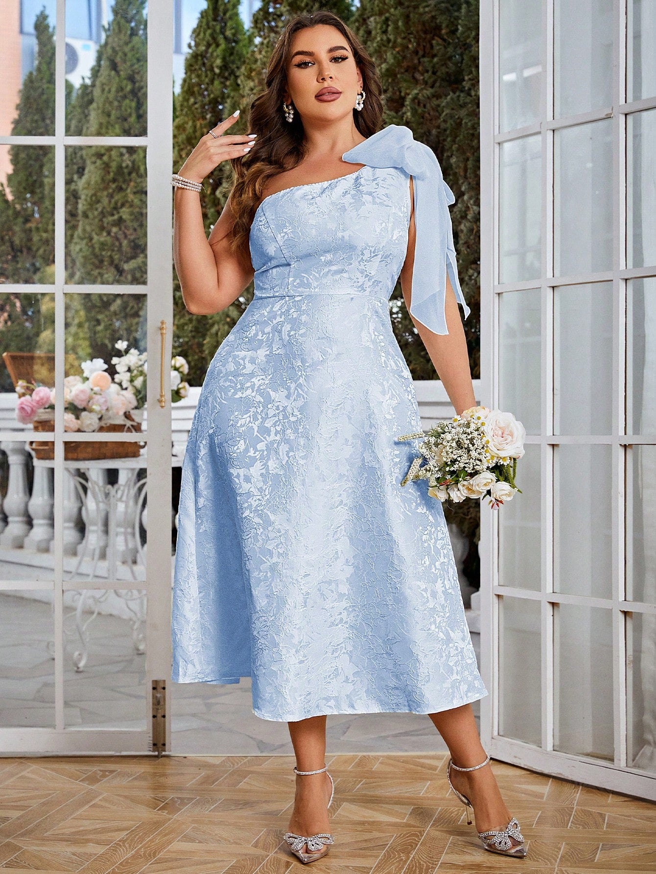 Graceful Elegance: Plus Size Bowknot Decorated Single Shoulder Sleeveless Jacquard Dress