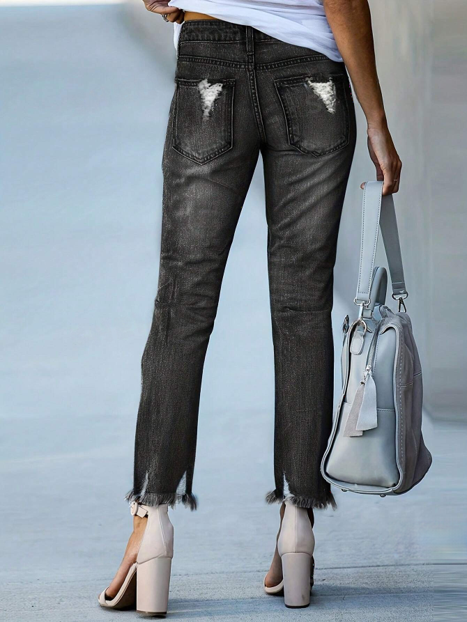 Contemporary Edgy Raw-Hem Cropped Jeans with Distressed Rips