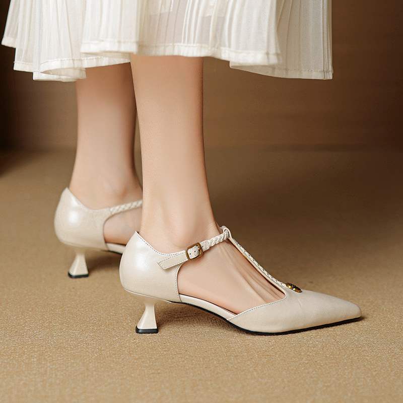 French Retro Camellia-Embellished Leather Kitten Heels - Free Shipping