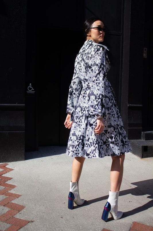 Stylish Black White Geometric Lapel Collar Belted Trench Coat – Free Shipping