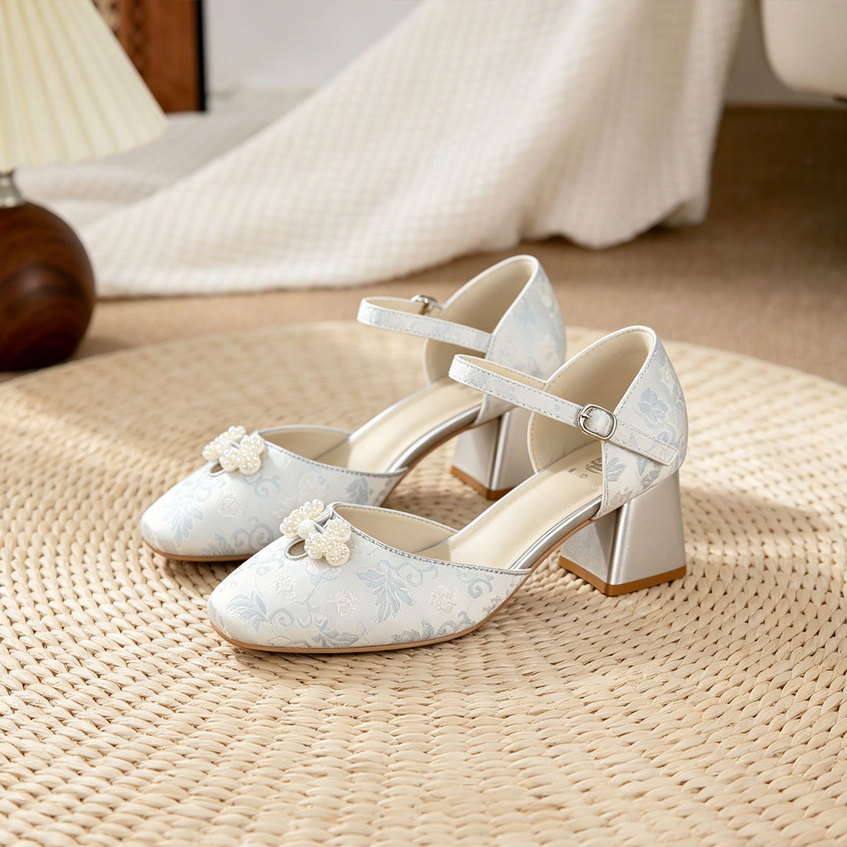 Jacquard Pearl Bow Square-Toe Chunky Platform Heel Shoes - Free Shipping