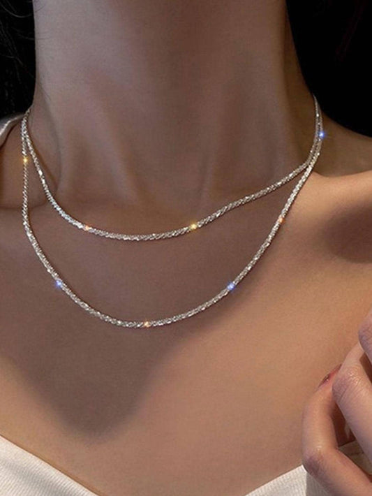 Elegant Simplicity: Minimalist Layered Chain Necklace for Effortless Style