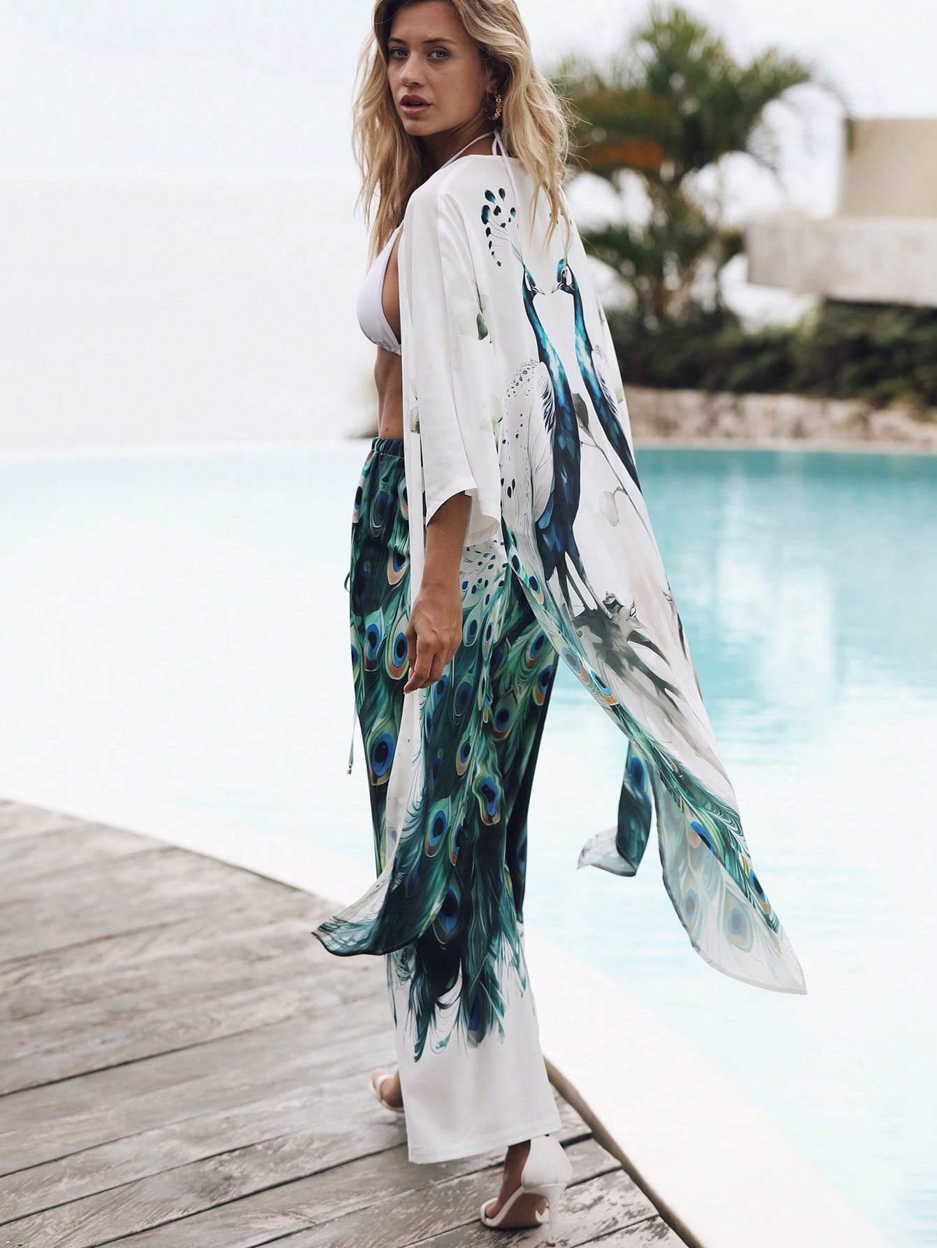 Bohemian Dreams: Exquisite Peacock Print Kimono Pants for Effortless Elegance