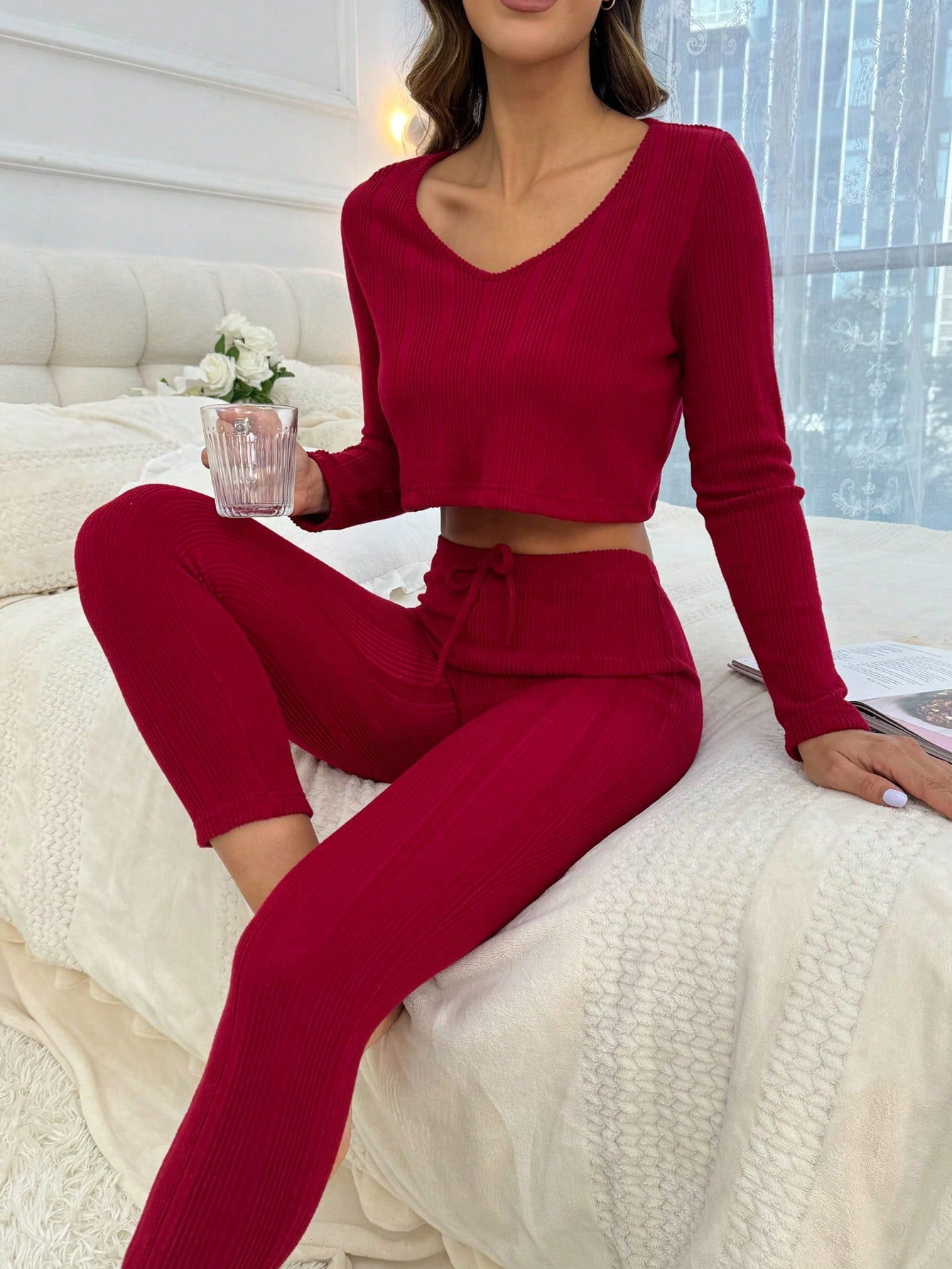 Cozy Chic: 2-Piece Fleece V neck and Cropped Pants for Casual Comfort