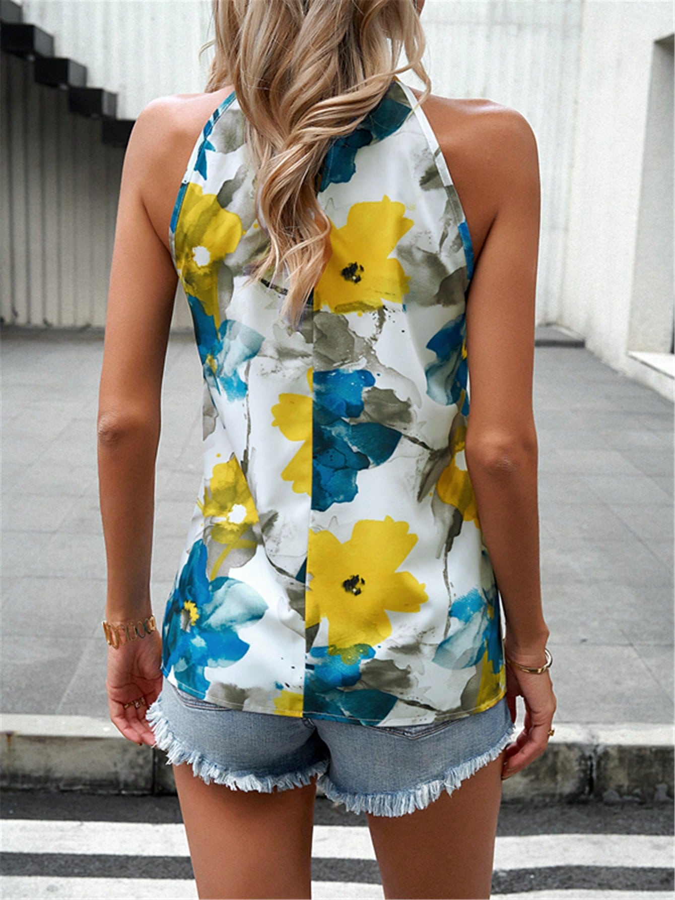 Vibrant Blooms: Women's Floral Halter Top for Effortless Style