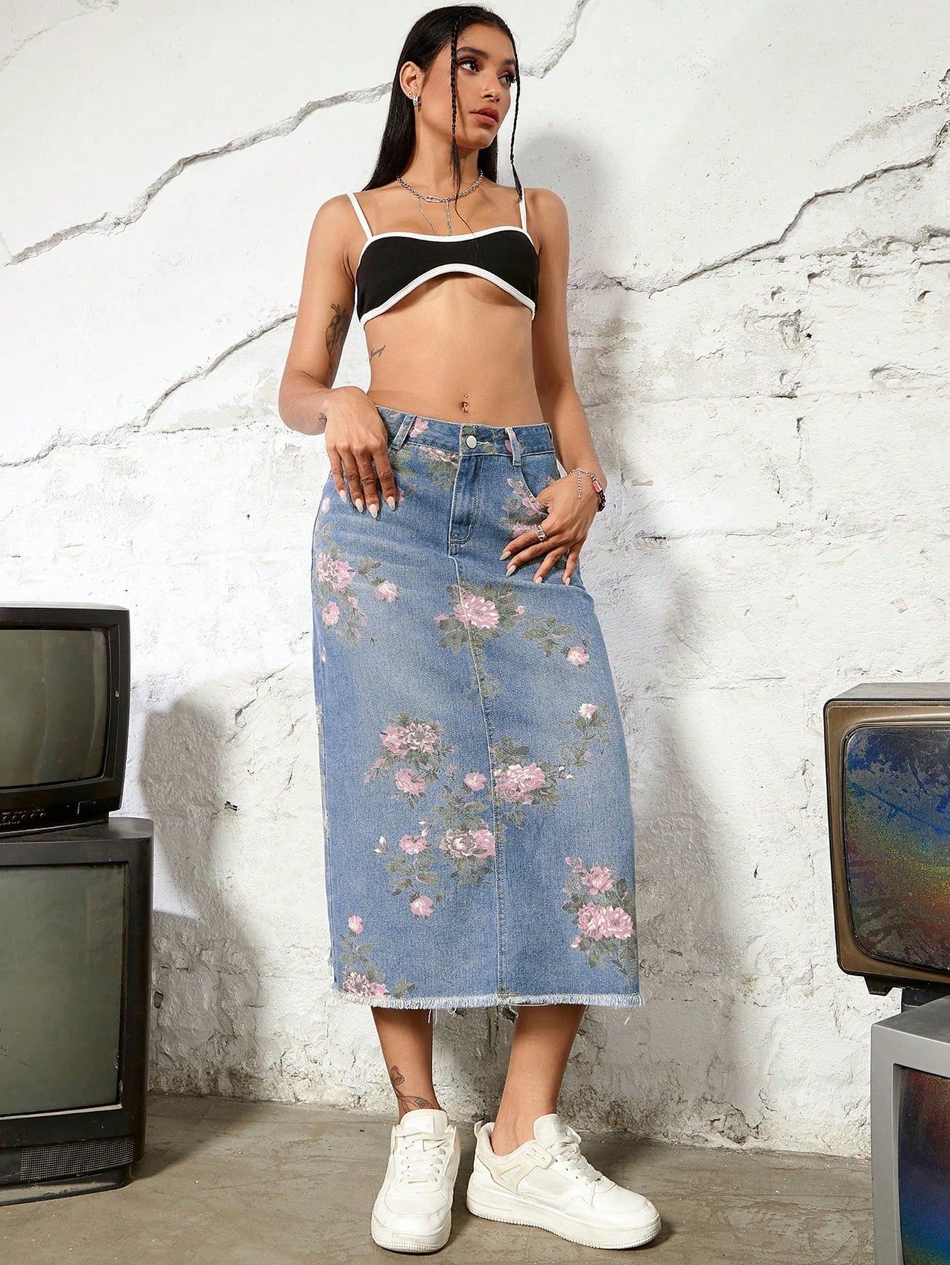 Street Vintage Charm: Floral Print Distressed Denim Skirt Split Back Design