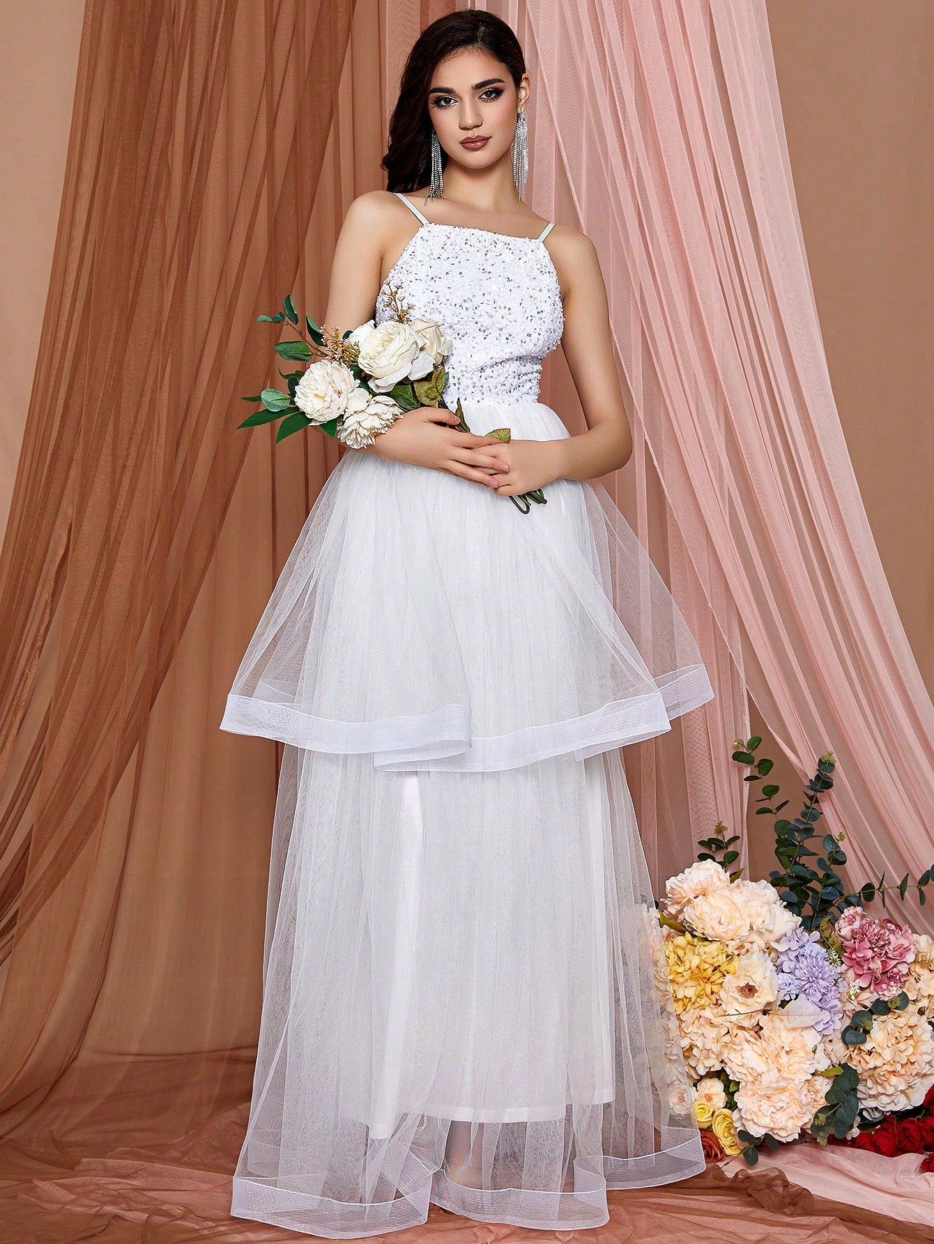 Sparkling Elegance: Glitter Mesh Tiered Halter Wedding Dress
