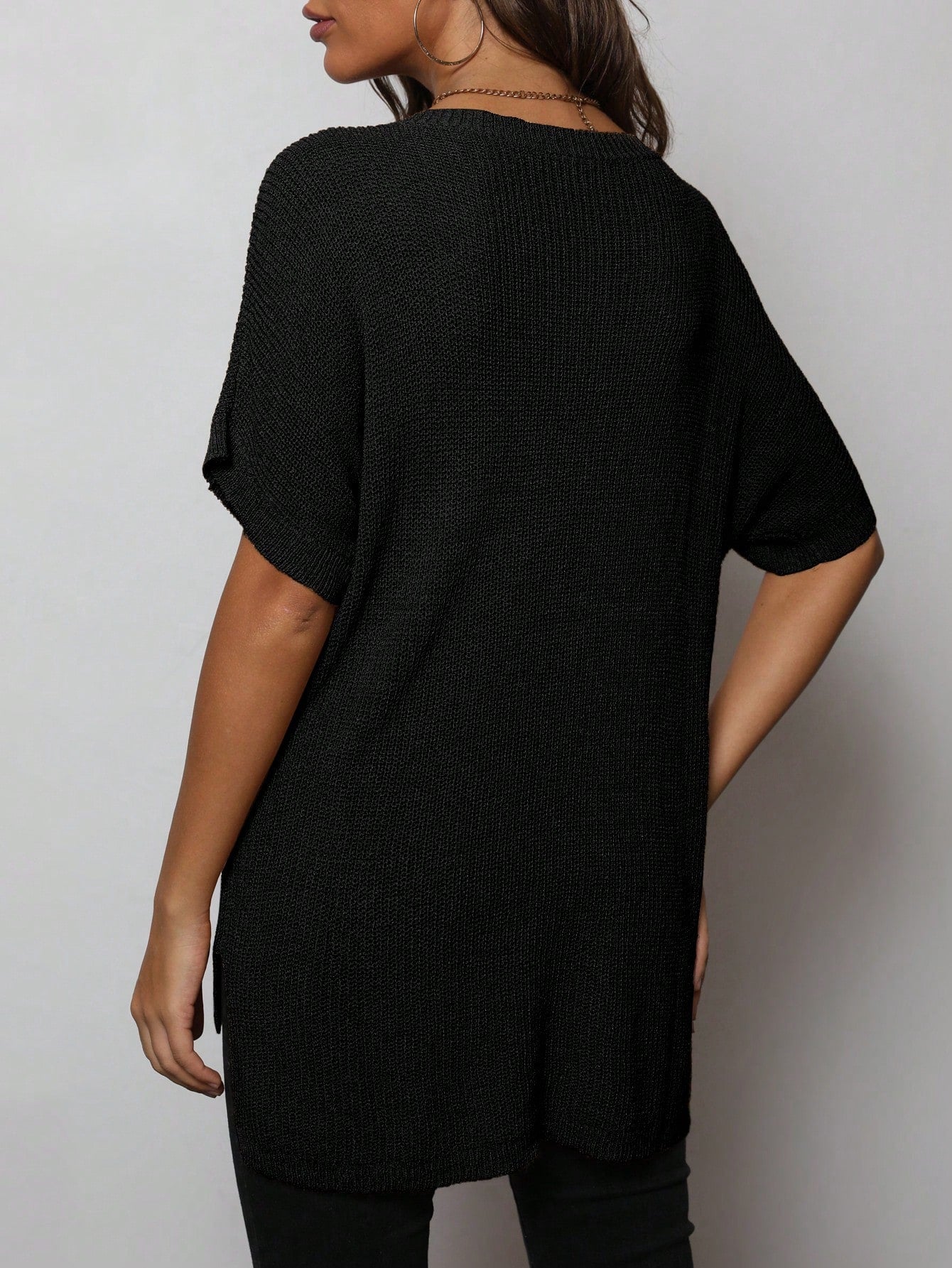 Batwing Sleeve Knit PocketTop: The Perfect Combination of Style and Comfort