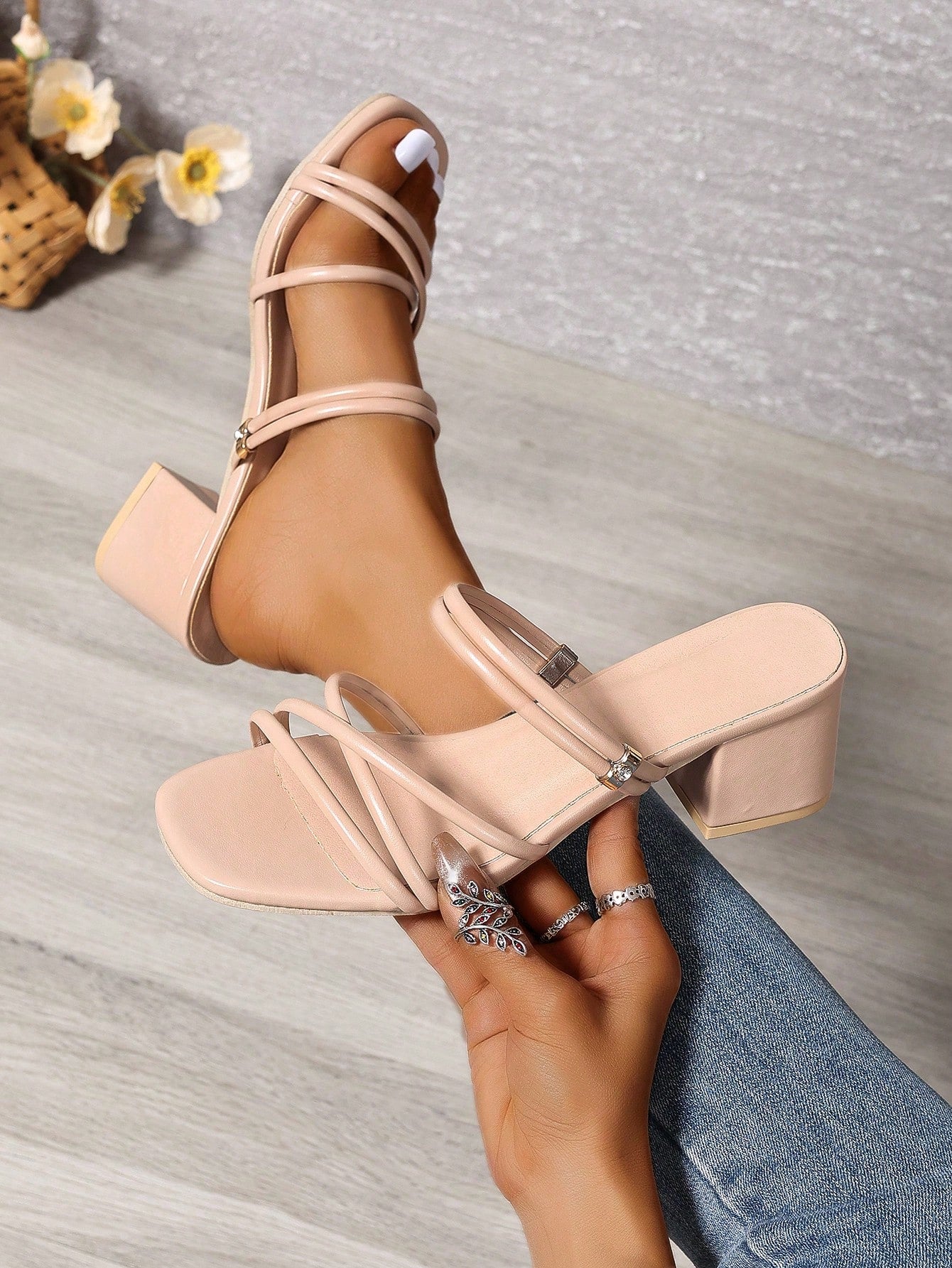 Trendy Square-Toe Sandals with Block Heel: Casual Chic for Every Occasion