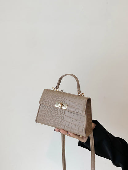 Mini Fashionable Crocodile Pattern Flap Handbag: The Versatile Crossbody Essential