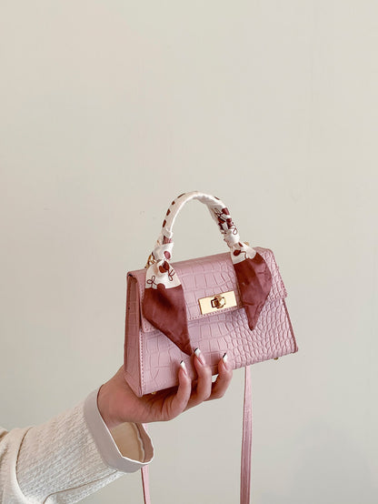 Mini Fashionable Crocodile Pattern Flap Handbag: The Versatile Crossbody Essential