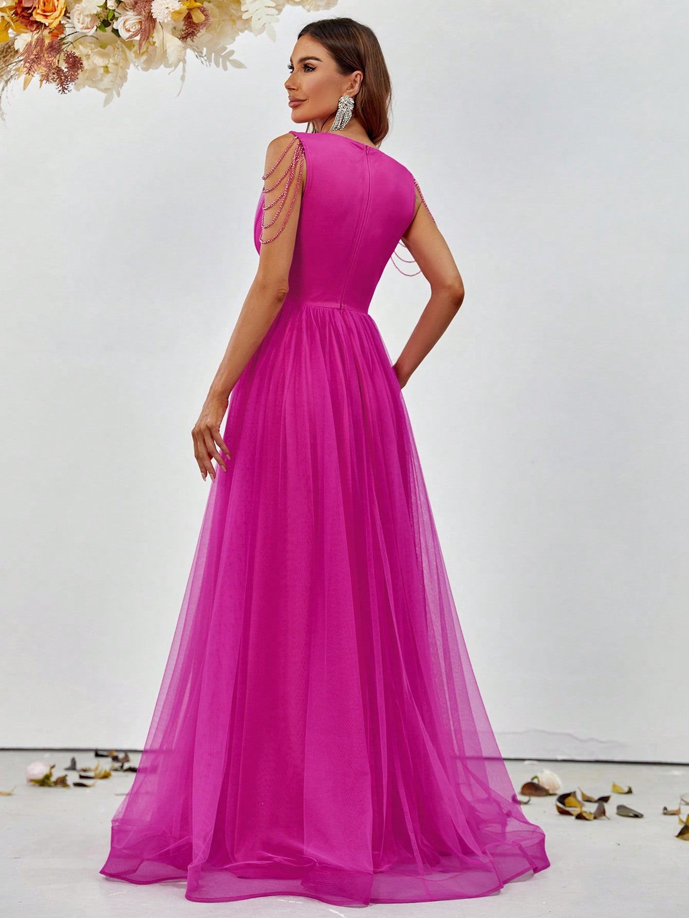 Stunning Plunging V-Neckline Flowing Tulle Skirt Maxi Full-Length Gown-Free shipping