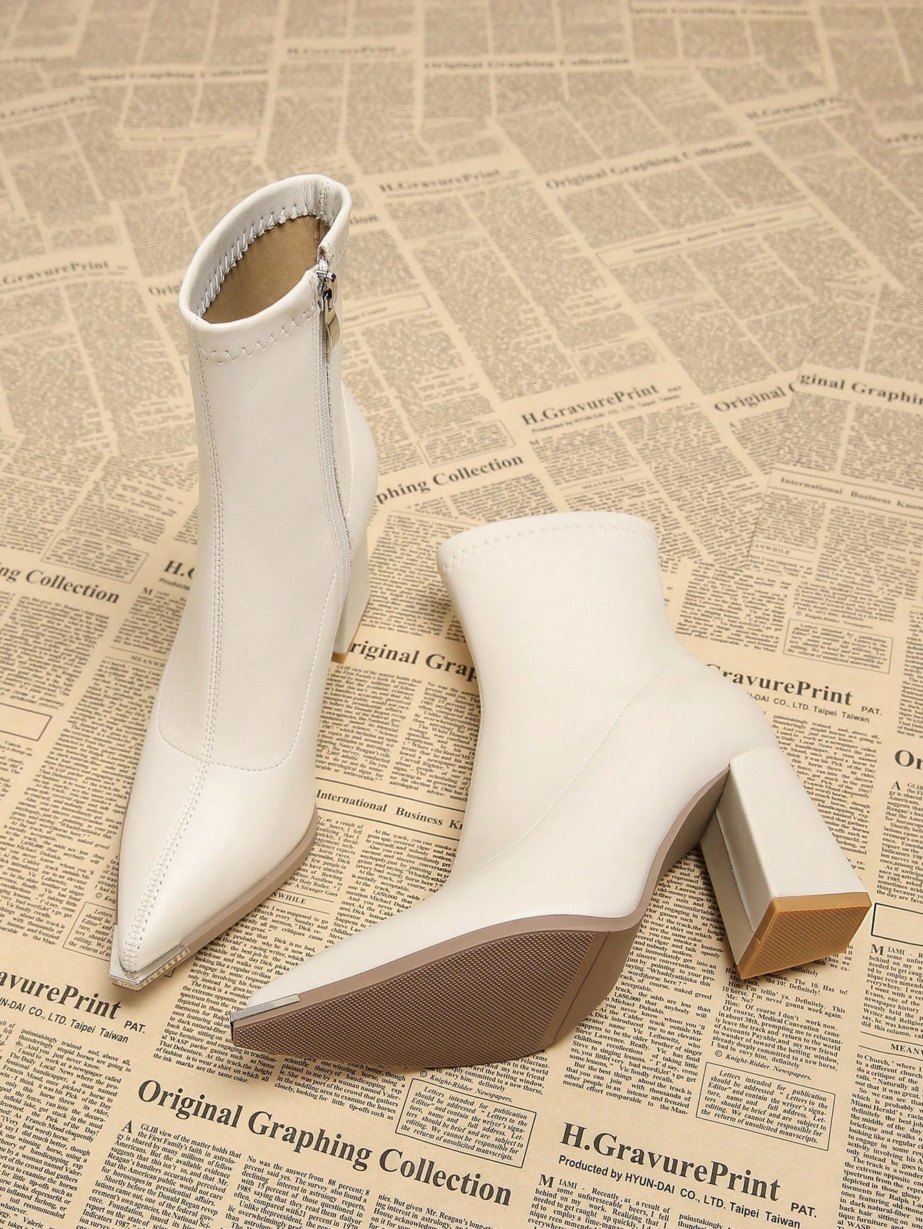 Chic Fashionable Women's Boots, Versatile Thick Heel Pointed Toe Ankle Boots-Free Shipping