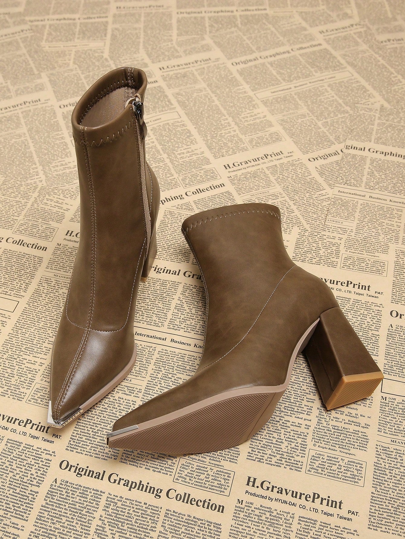 Chic Fashionable Women's Boots, Versatile Thick Heel Pointed Toe Ankle Boots-Free Shipping