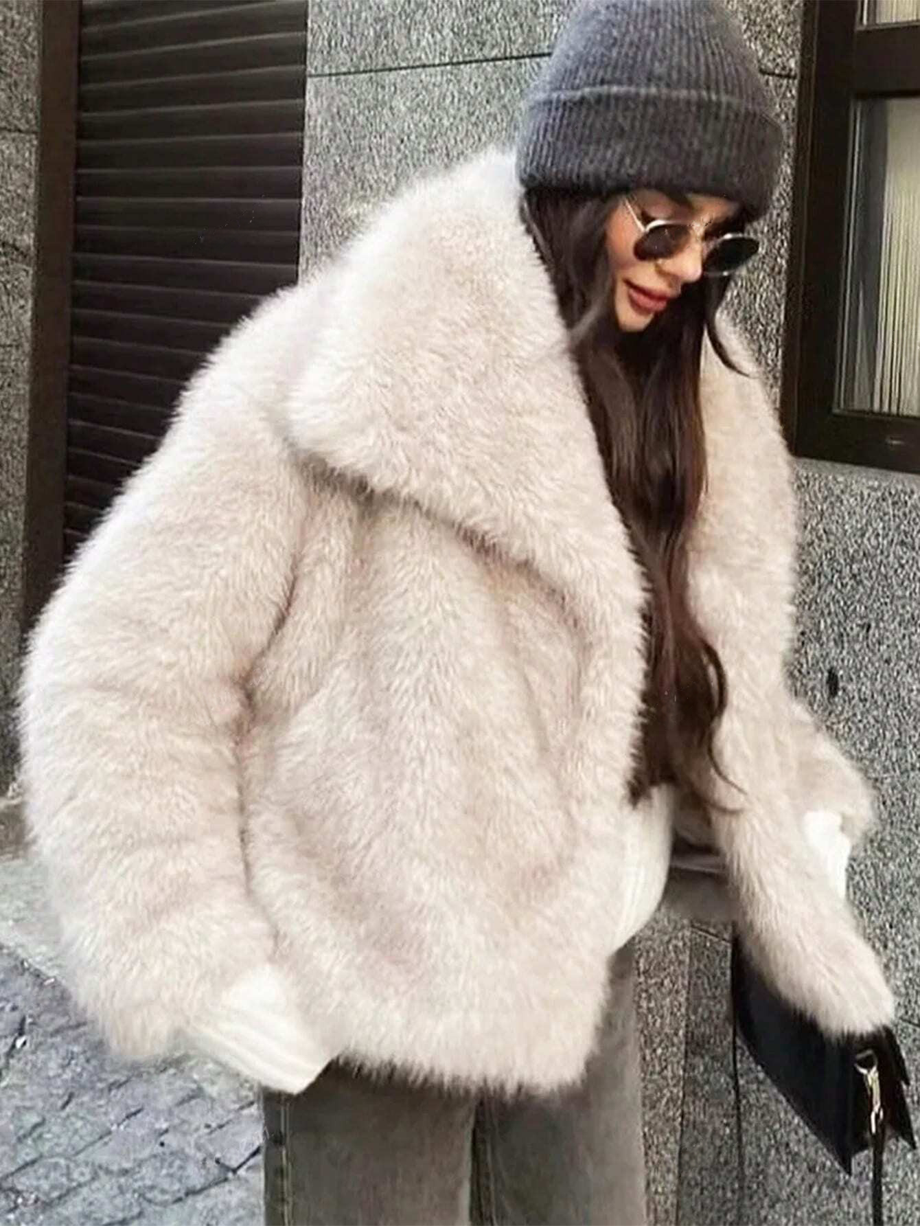 Elegant Women's Oversized Faux Fur Jacket-Free Shipping