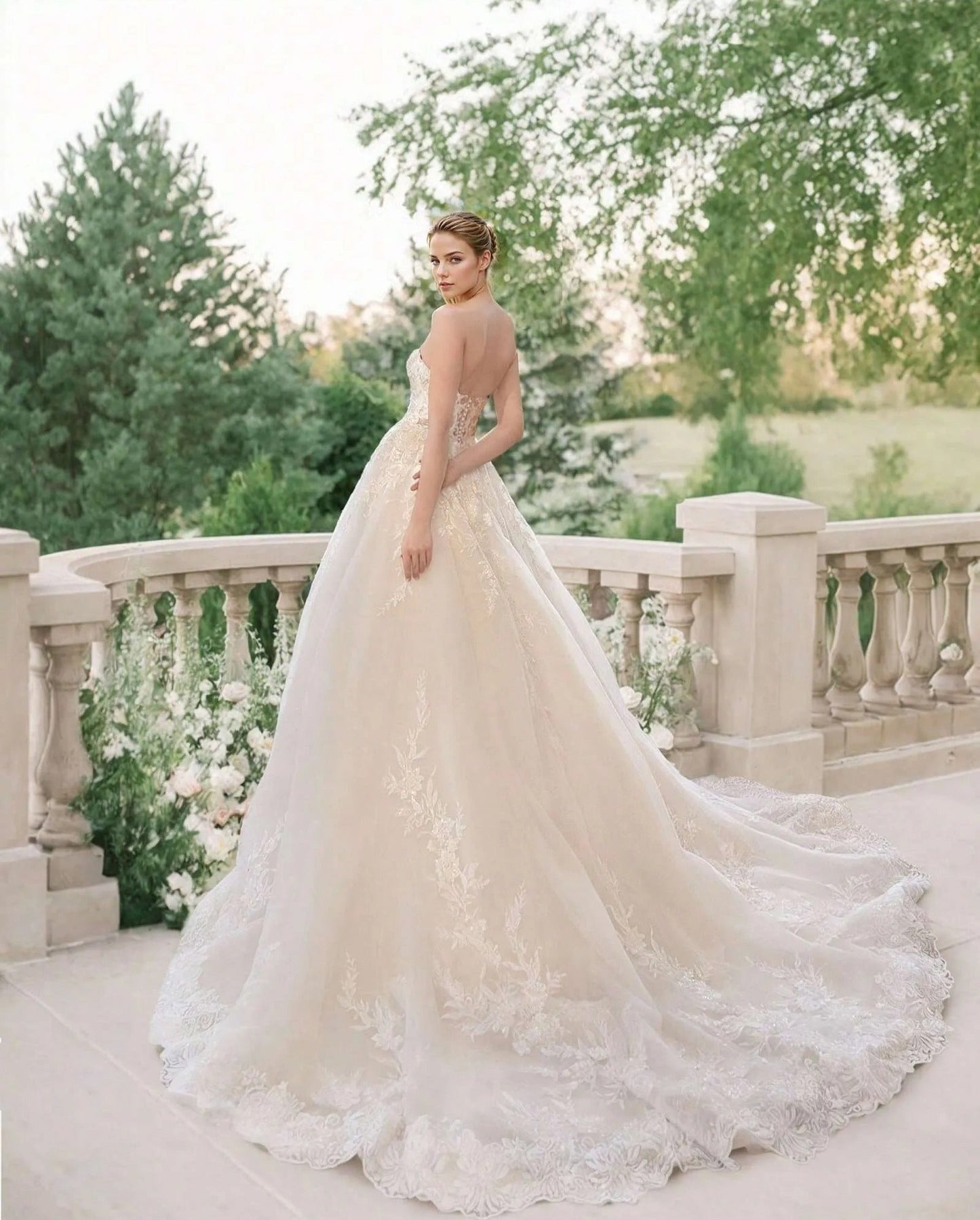 Romantic Sweetheart A-Line Tulle Stunning Wedding Dress with Lace and Open Back-Free Shipping