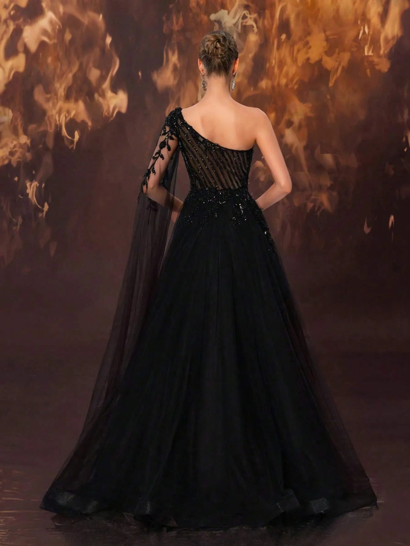 Elegant Black One-Shoulder Tulle Evening Gown – Hand-Beaded Romantic Floral Applique-Free Shipping