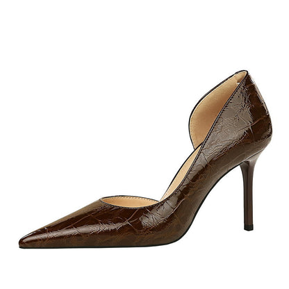 Elegant Snake Print Pointed Toe Vintage Patent Leather Stiletto Heels - Free Shipping