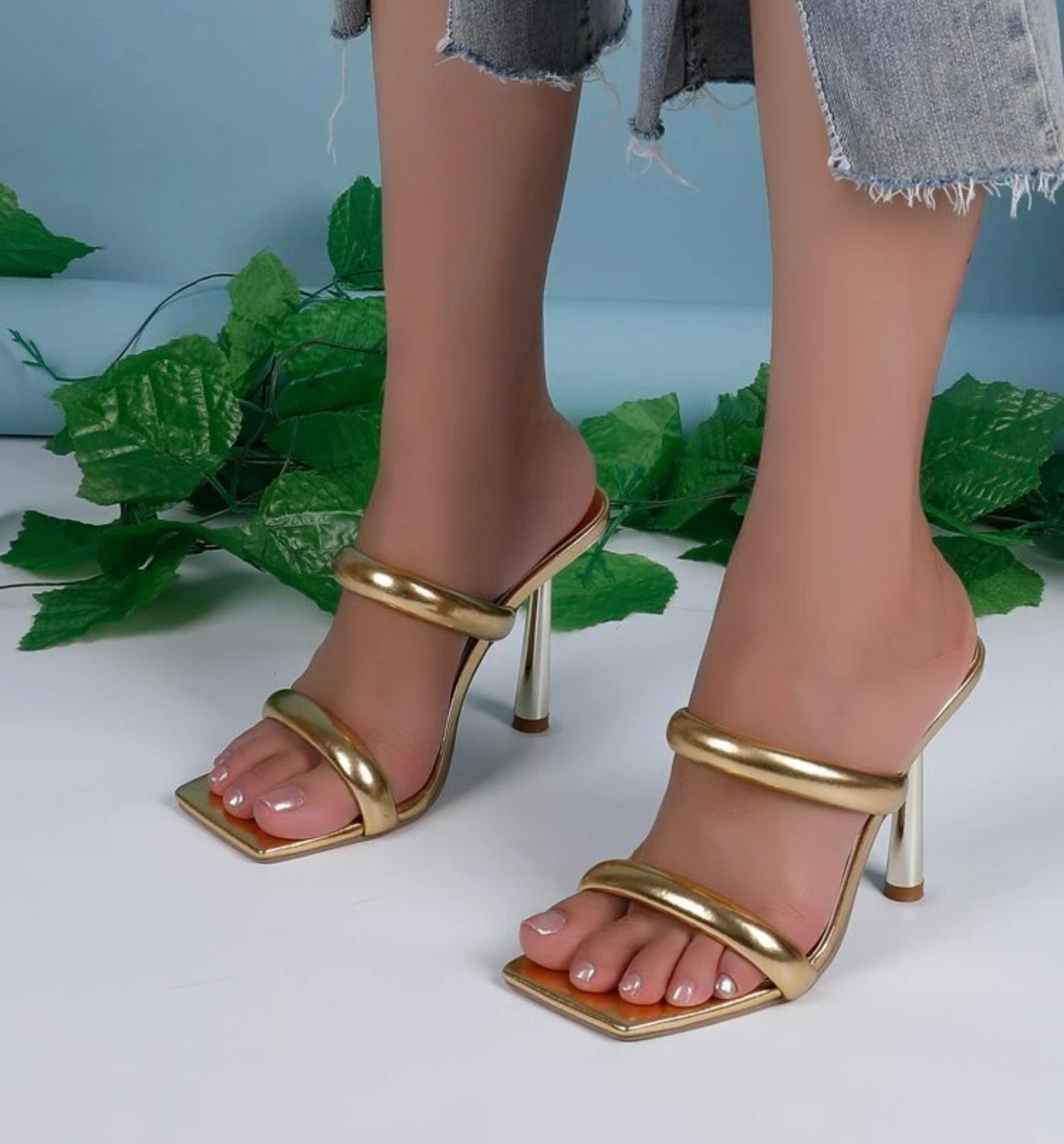 Glamorous Strappy High Heel Sandals: Elevate Your Style with Fashionable Footwear