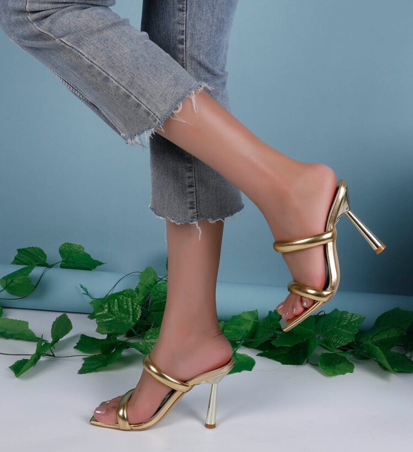 Glamorous Strappy High Heel Sandals: Elevate Your Style with Fashionable Footwear