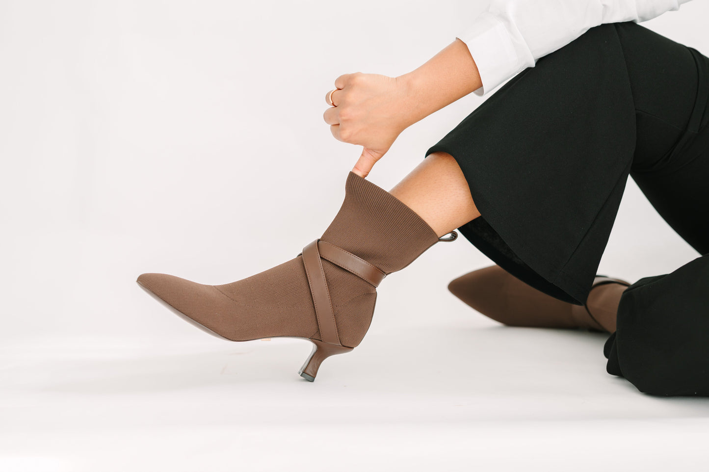 Alma Booties Brown - Free Shipping