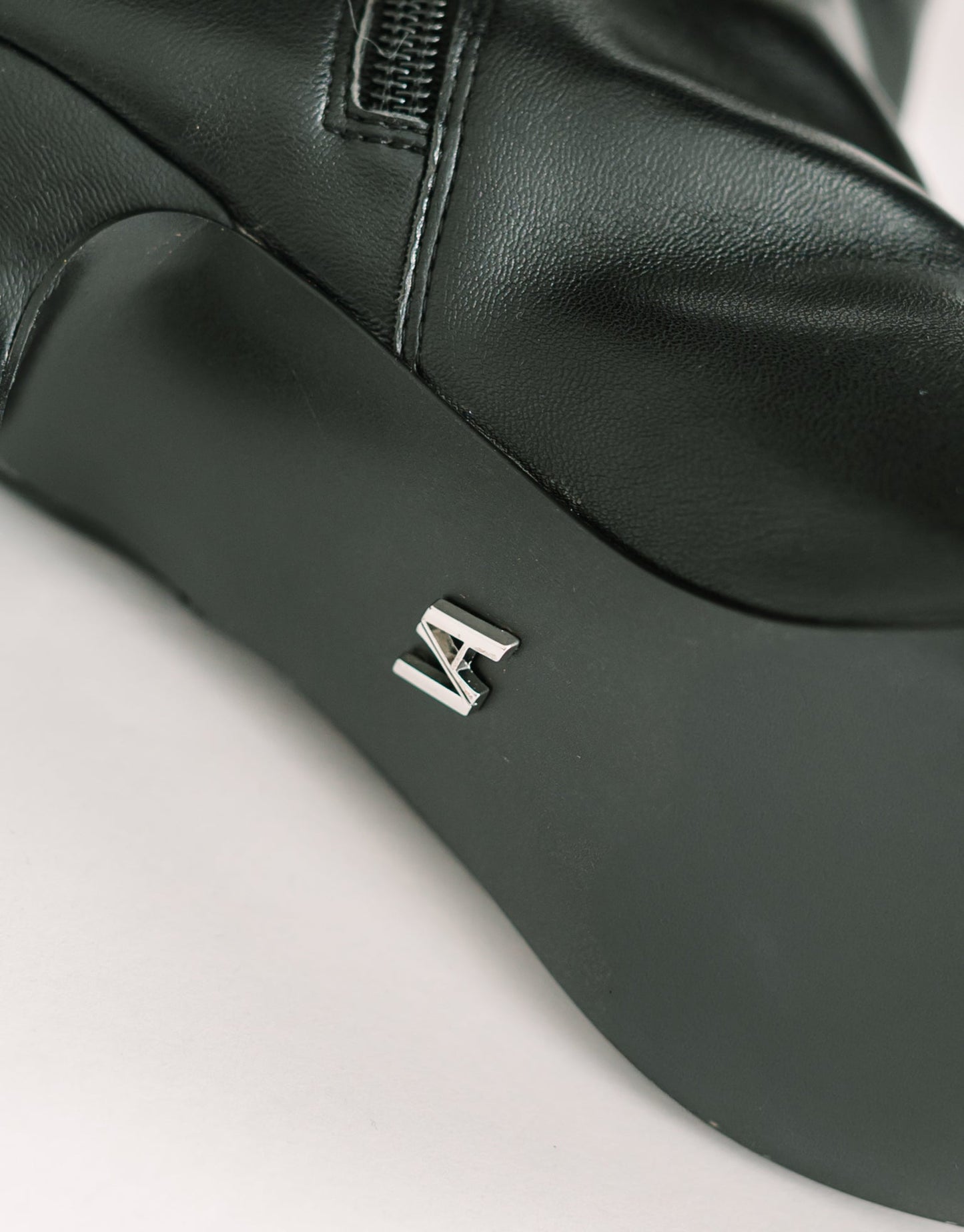 Alice Boots Black - Free Shipping