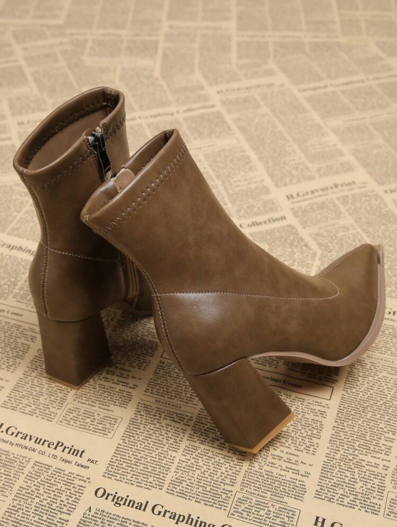 Chic Fashionable Women's Boots, Versatile Thick Heel Pointed Toe Ankle Boots-Free Shipping