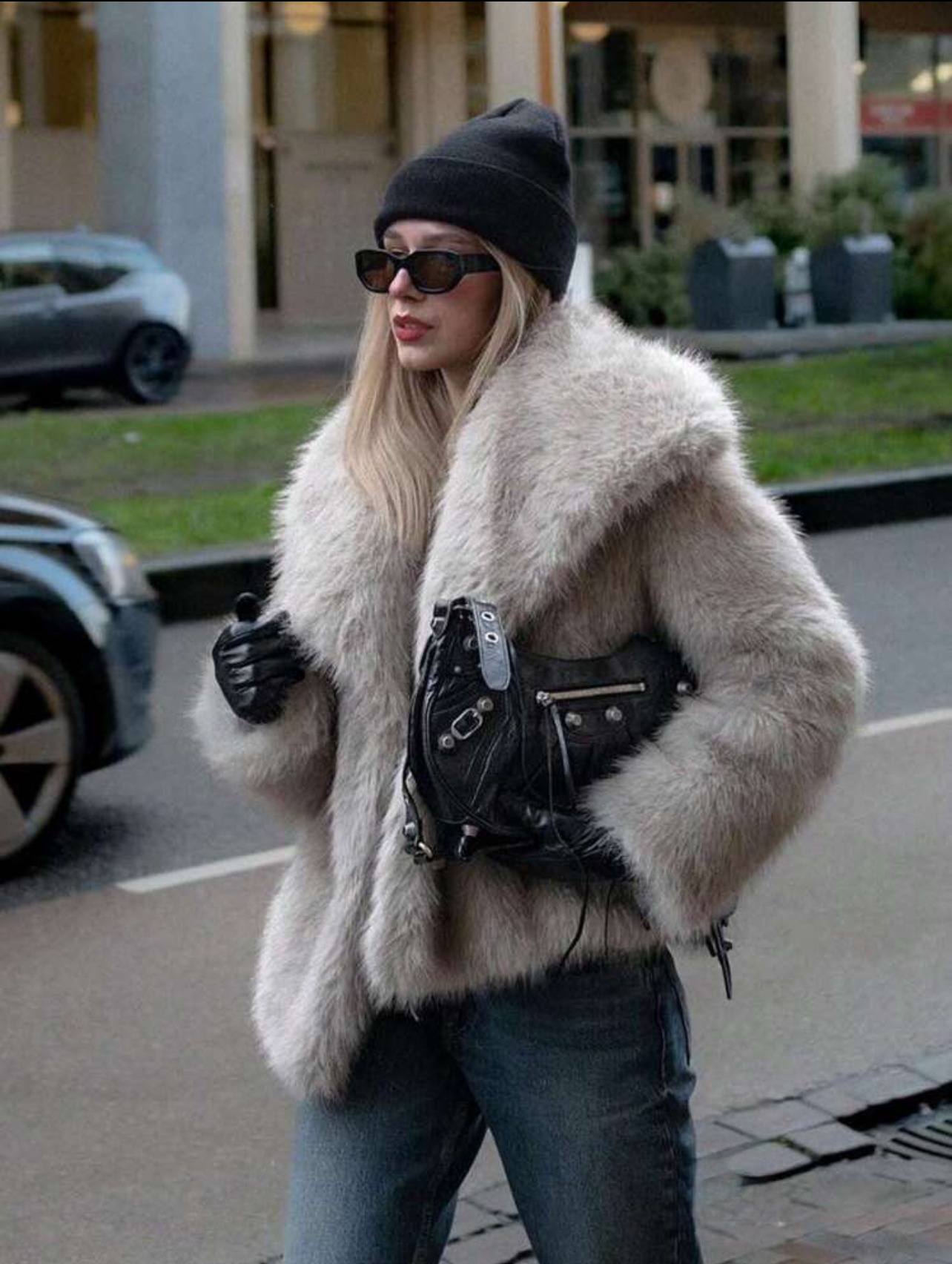 Elegant Women's Oversized Faux Fur Jacket-Free Shipping