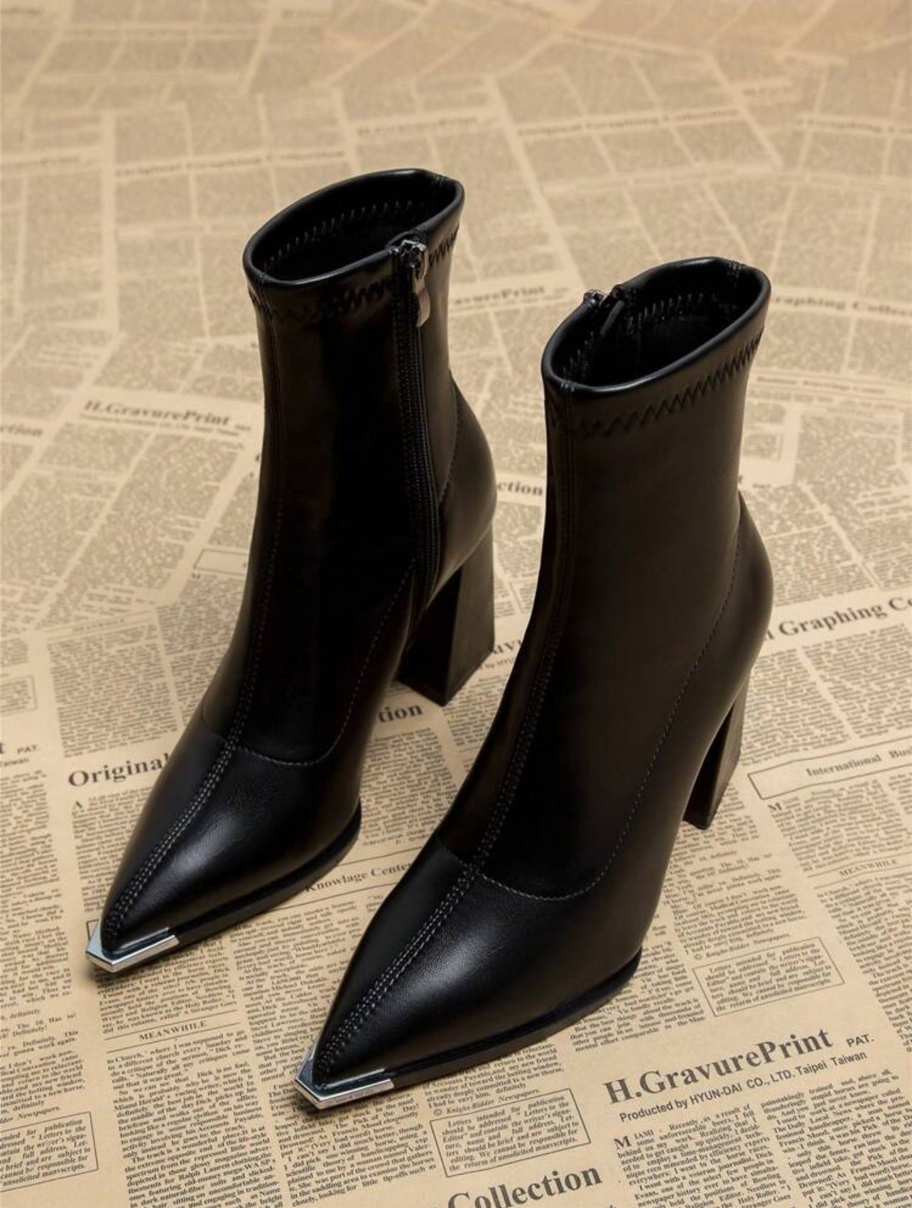 Chic Fashionable Women's Boots, Versatile Thick Heel Pointed Toe Ankle Boots-Free Shipping