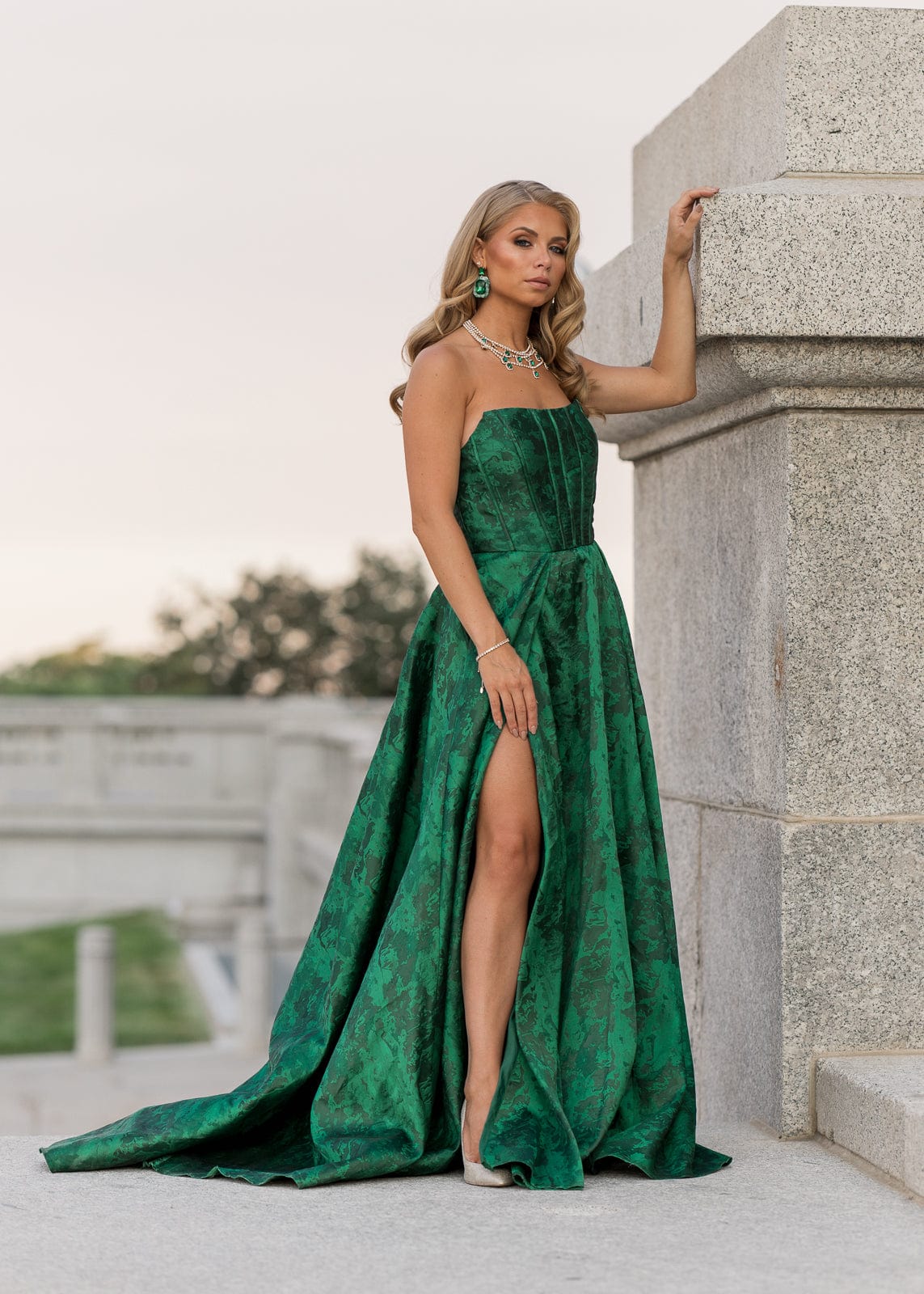 Sophisticated Rayne Dress Sizes 00-34 - Free Shipping