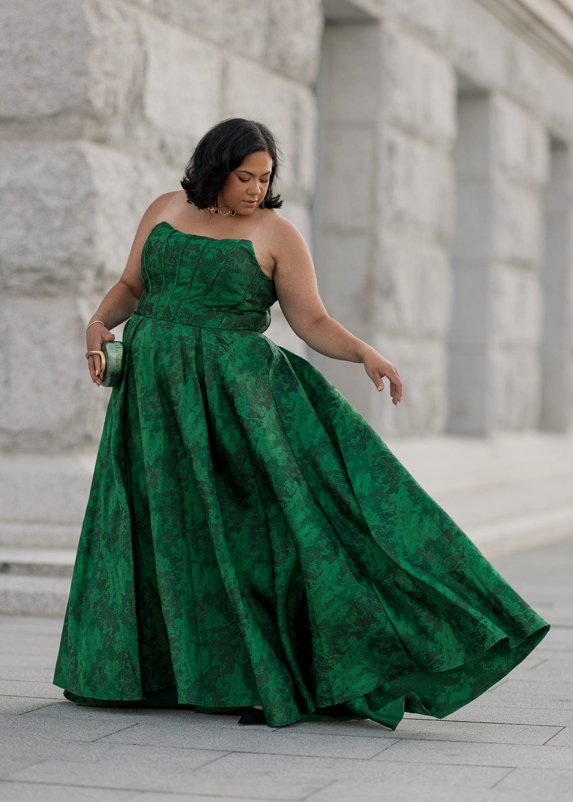 Sophisticated Rayne Dress Sizes 00-34 - Free Shipping