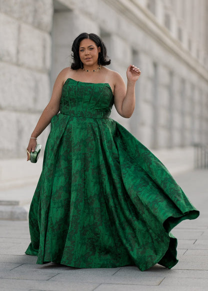 Sophisticated Rayne Dress Sizes 00-34 - Free Shipping