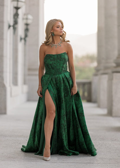 Sophisticated Rayne Dress Sizes 00-34 - Free Shipping