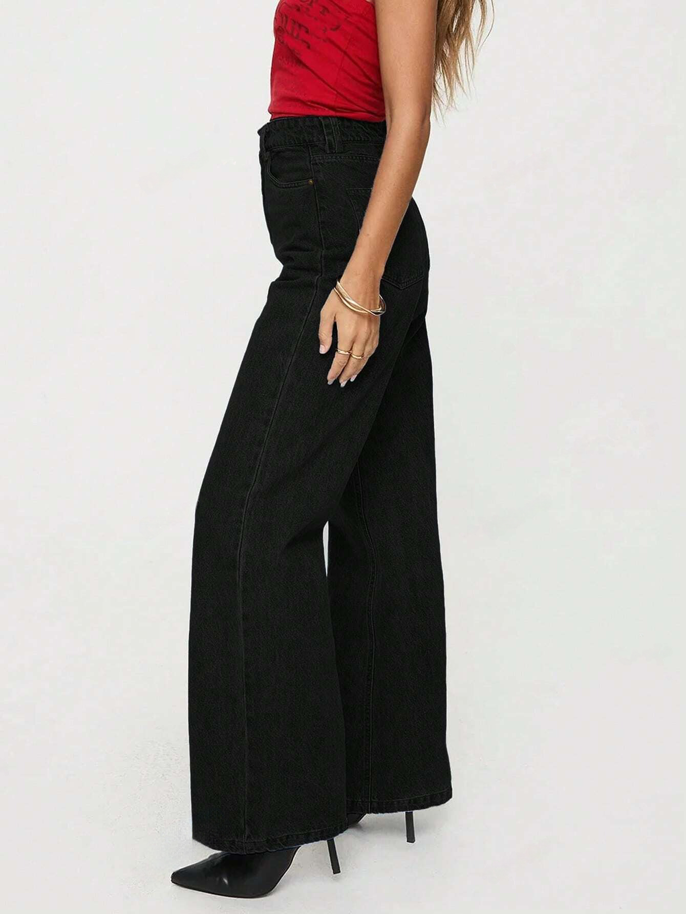 Retro-Inspired Black High-Waisted Straight Classic Jeans - Free Shipping