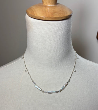 Stylish Triad Pearl Necklace - Free Shipping