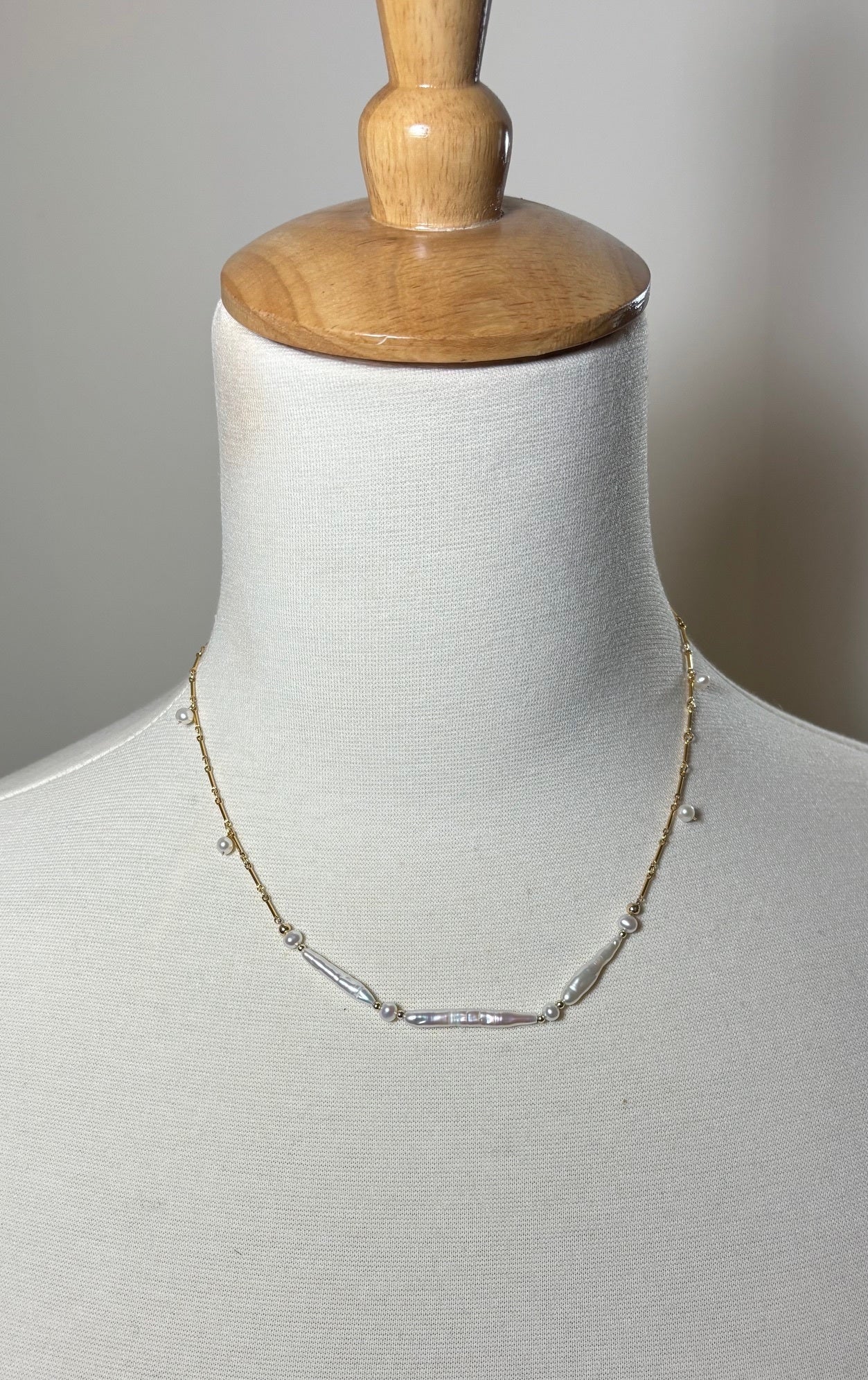 Stylish Triad Pearl Necklace - Free Shipping