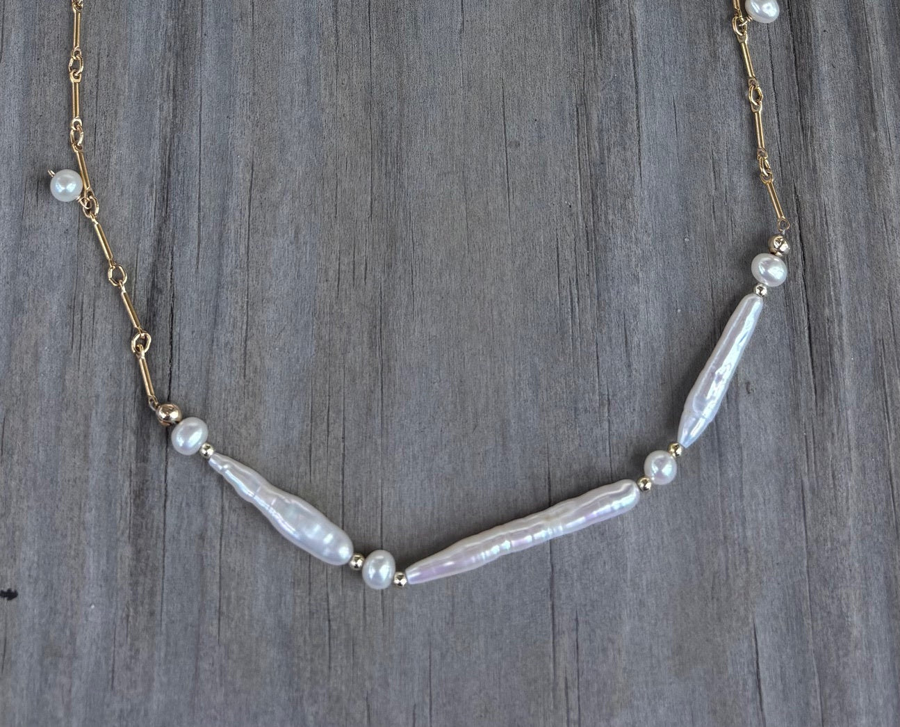 Stylish Triad Pearl Necklace - Free Shipping