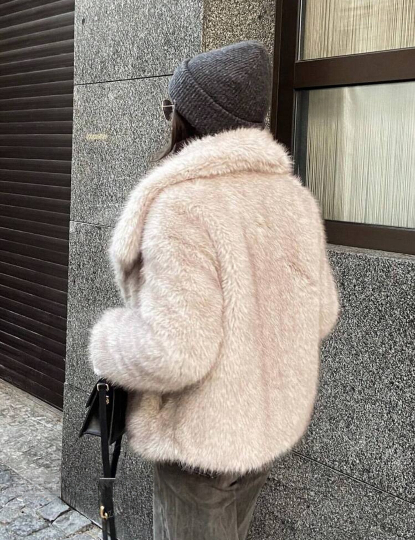 Elegant Women's Oversized Faux Fur Jacket-Free Shipping