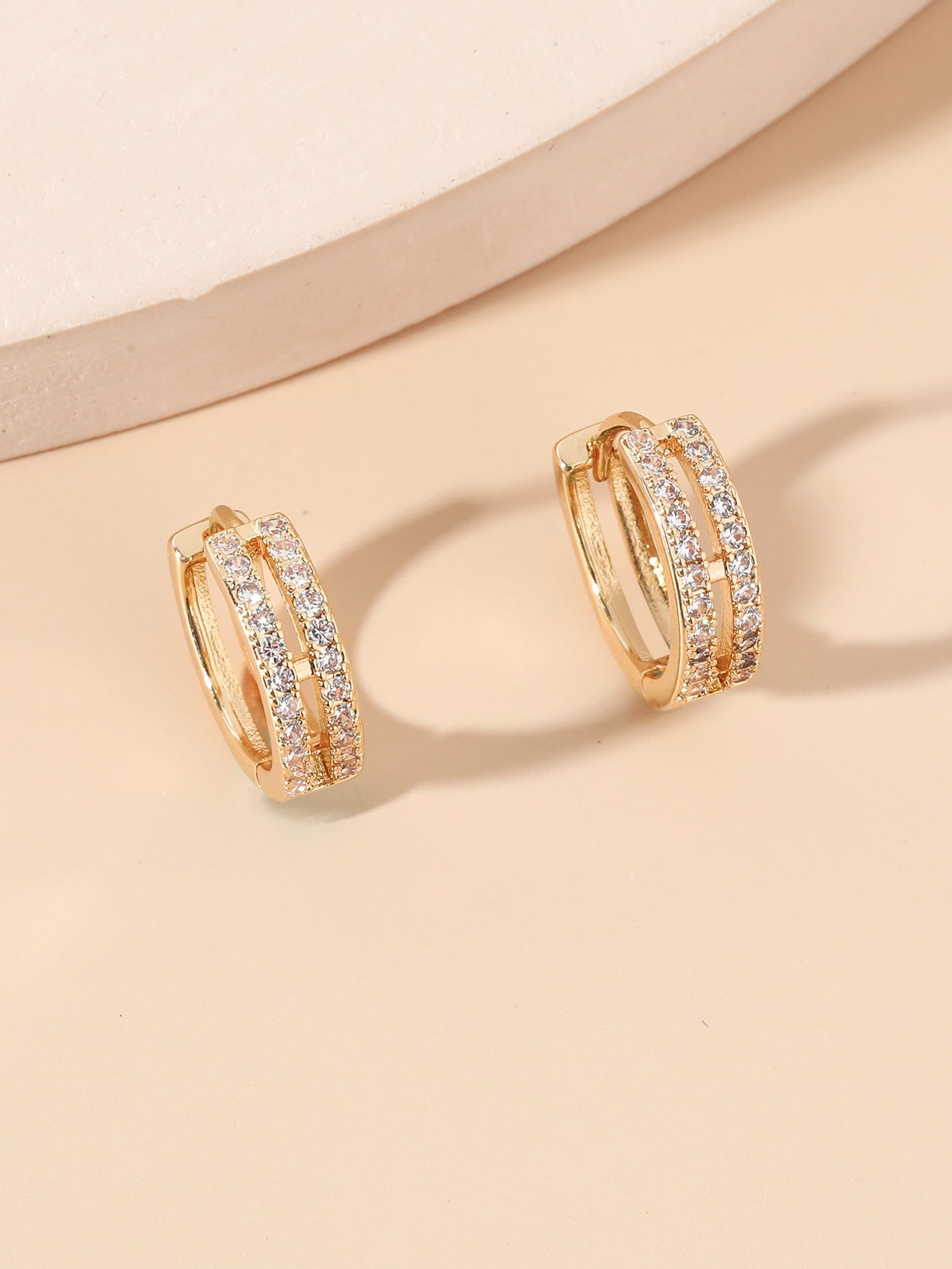 Sparkling Elegance: Cubic Zirconia Huggie Hoop Earrings