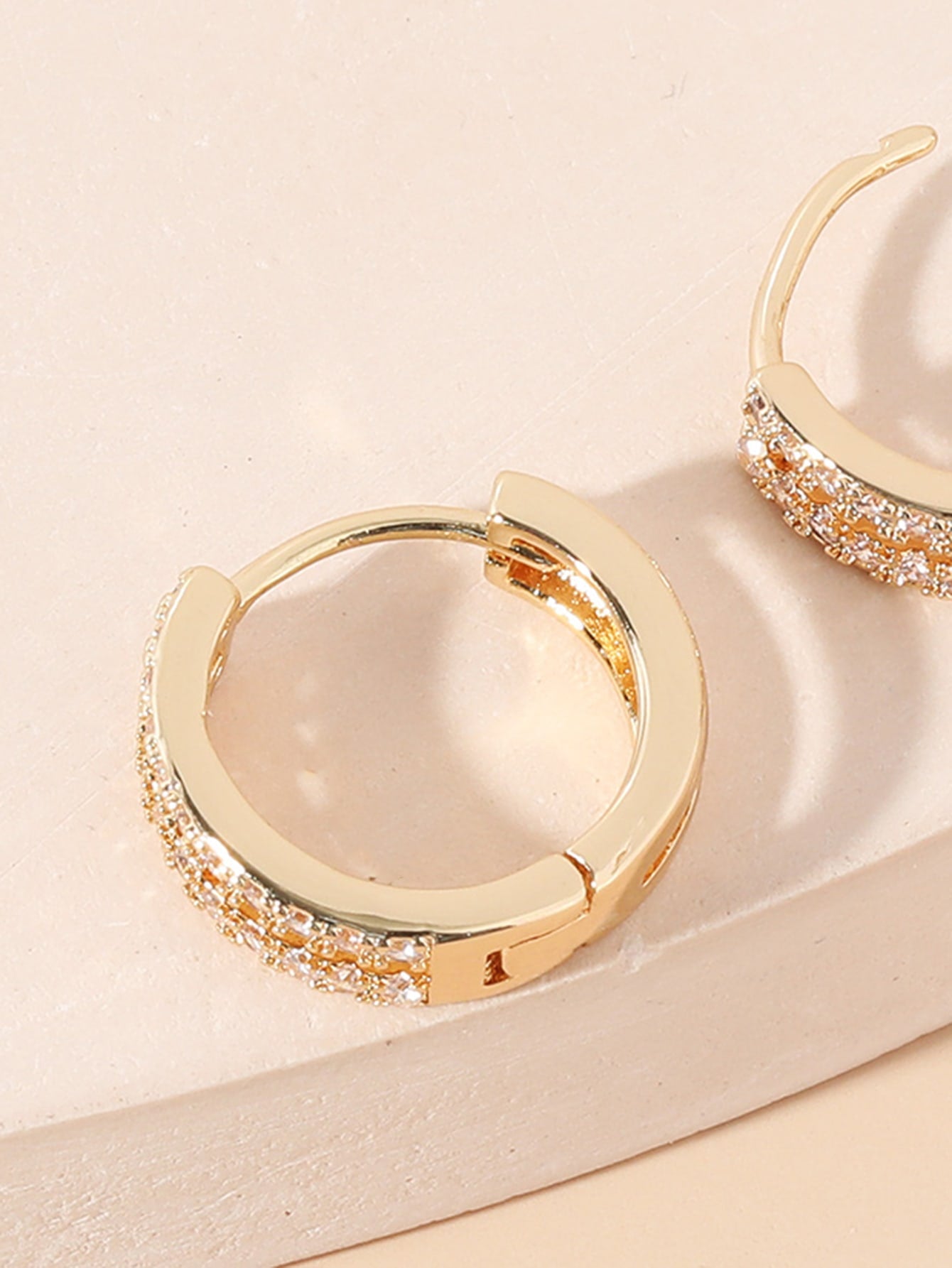 Sparkling Elegance: Cubic Zirconia Huggie Hoop Earrings