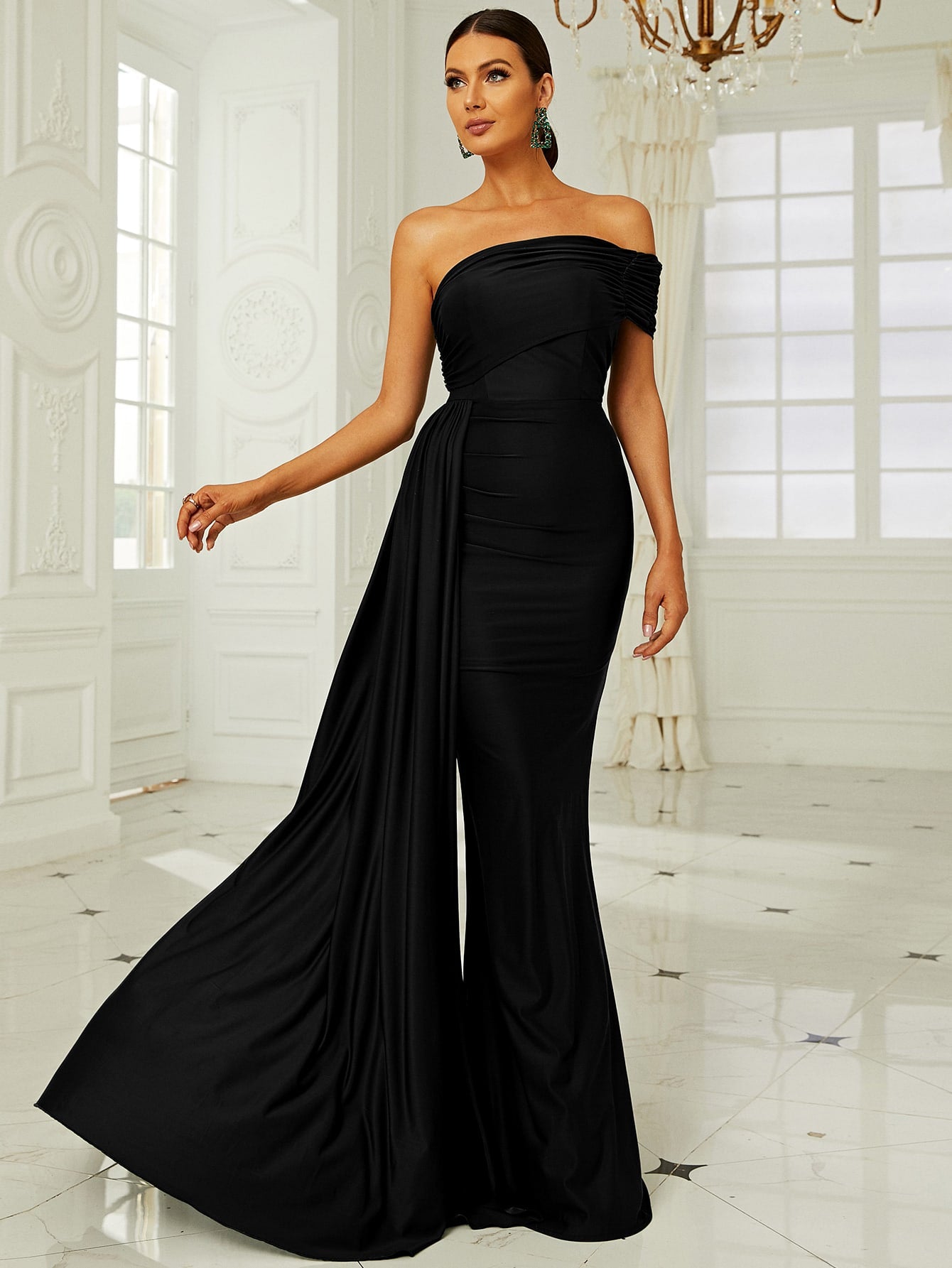 Timeless Elegance: One-Shoulder Side Draped Formal Dress