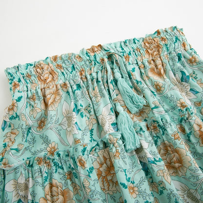 Floral Frill Trim: A Stylish Layered Skirt with Feminine Charm