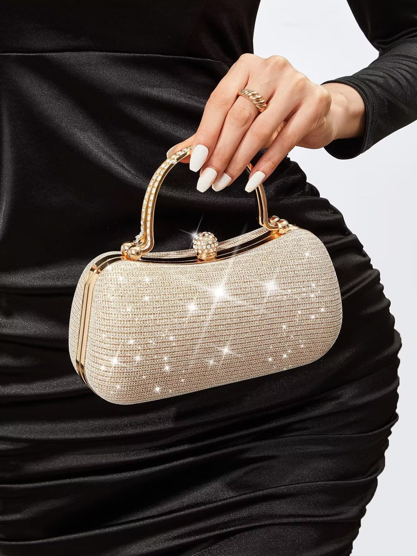 Sparkling Glamour: Mini Rhinestone Velvet Box Bag Perfect Style & Elegance