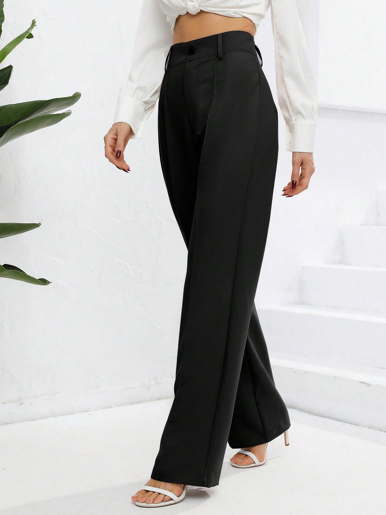 Chic and Versatile: Solid Fold Detail Pants for Every Occasion