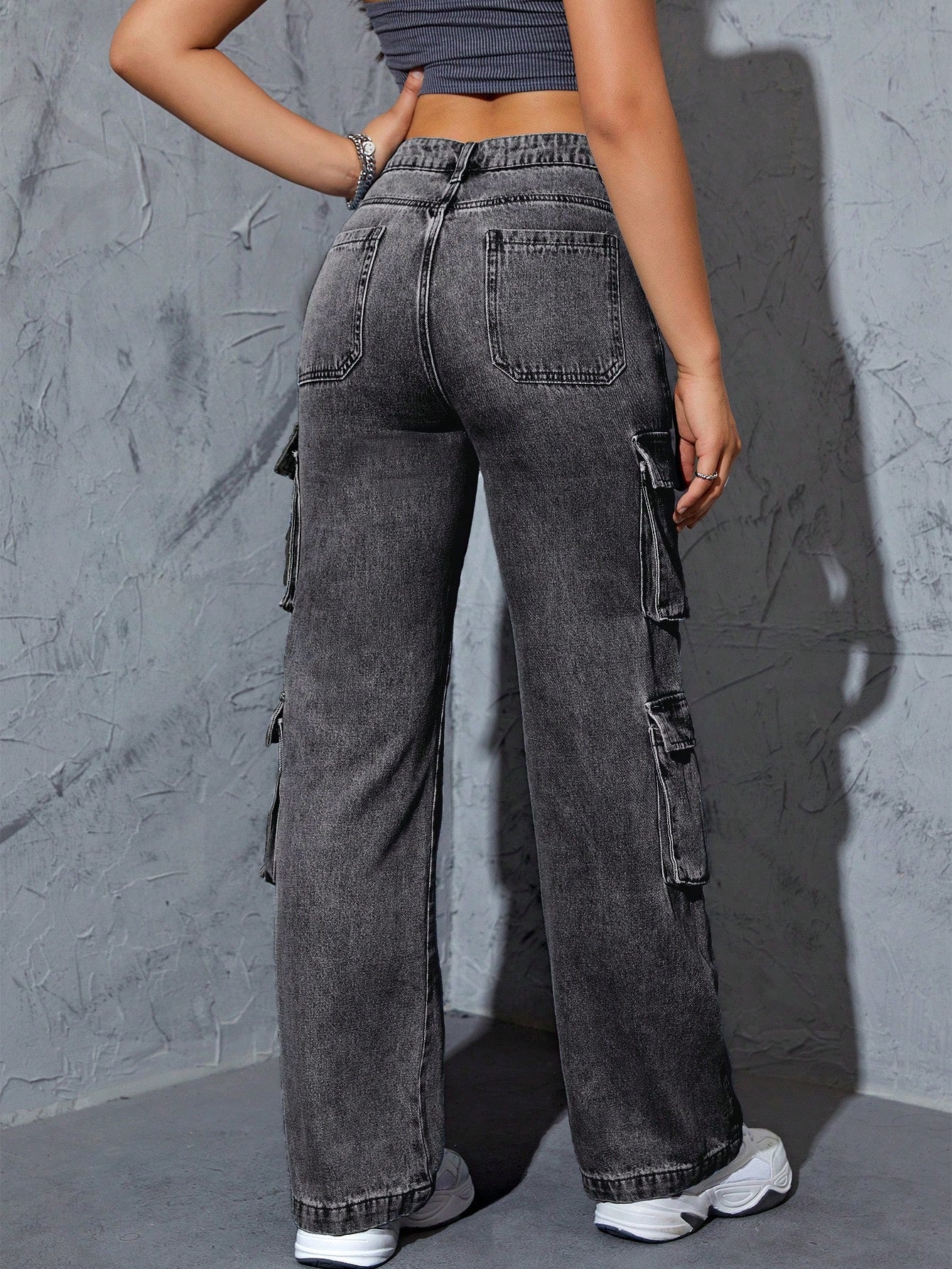 Cargo Jeans with Flap Pocket Sides - Stylish Denim