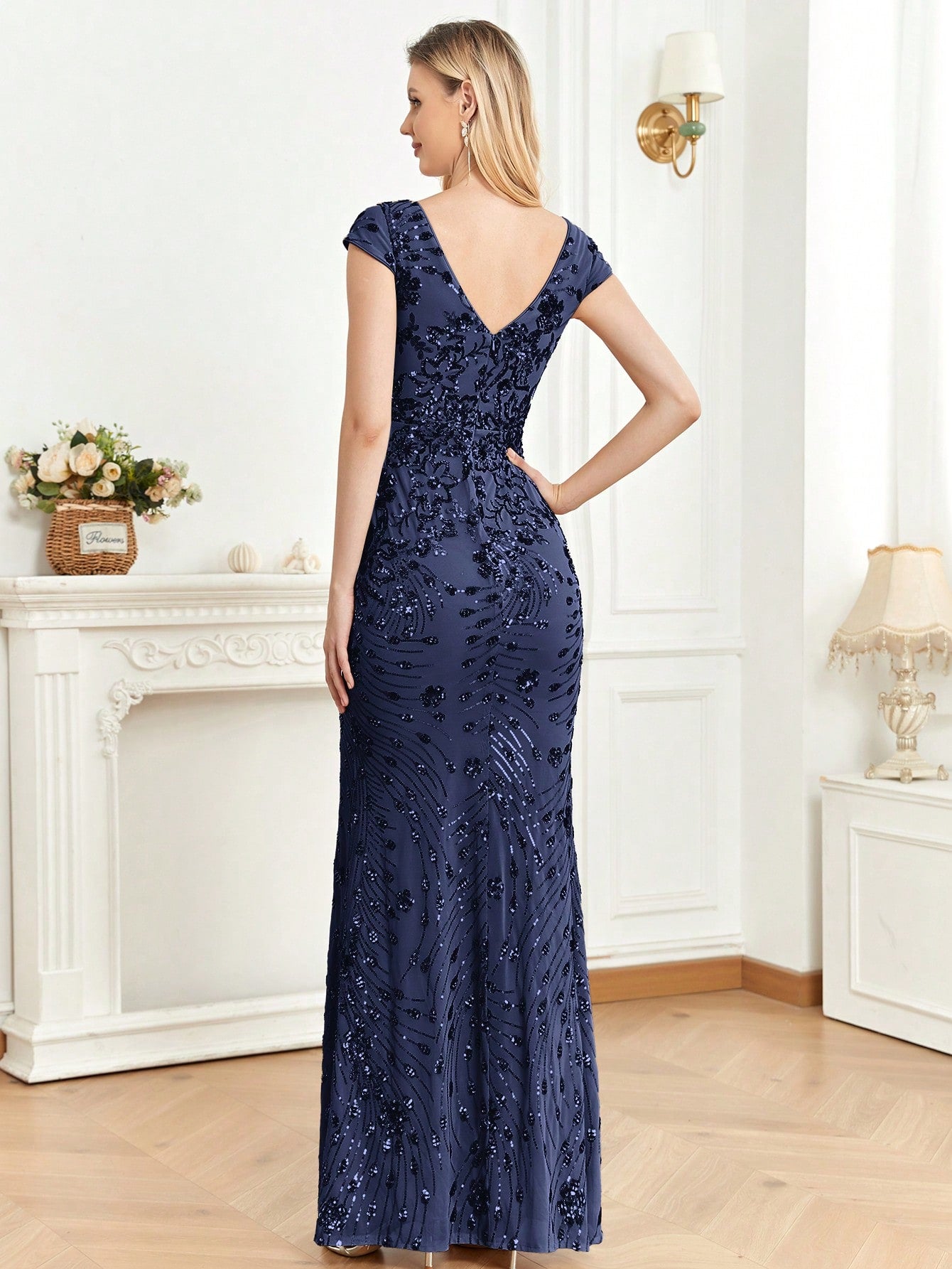 Luxurious Sequined Mermaid Dress for Gala and Formal Celebrations