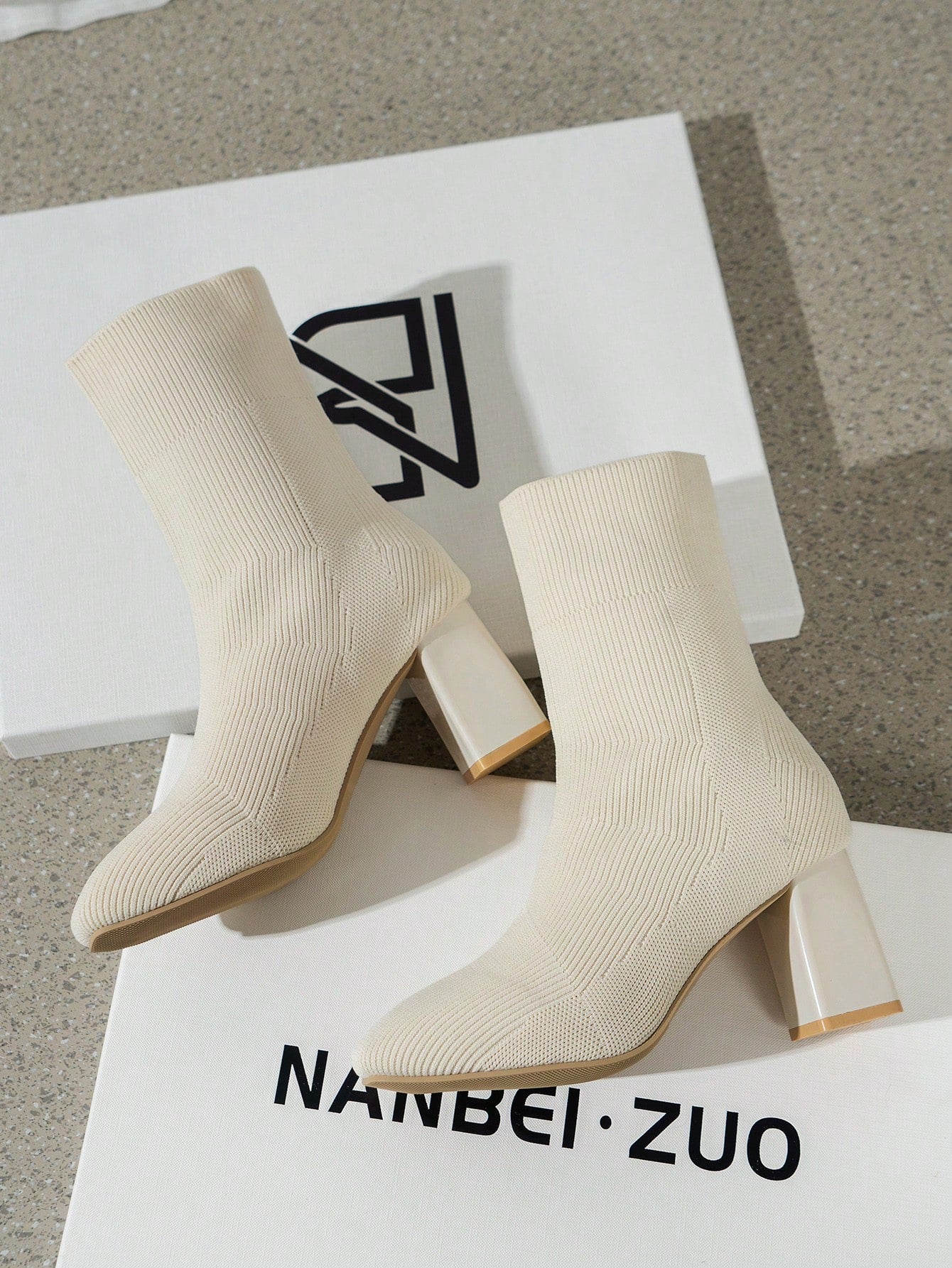 Women's Elegant & Fashionable Toe Boots In Beige With Chunky High Heels And Knitted Design