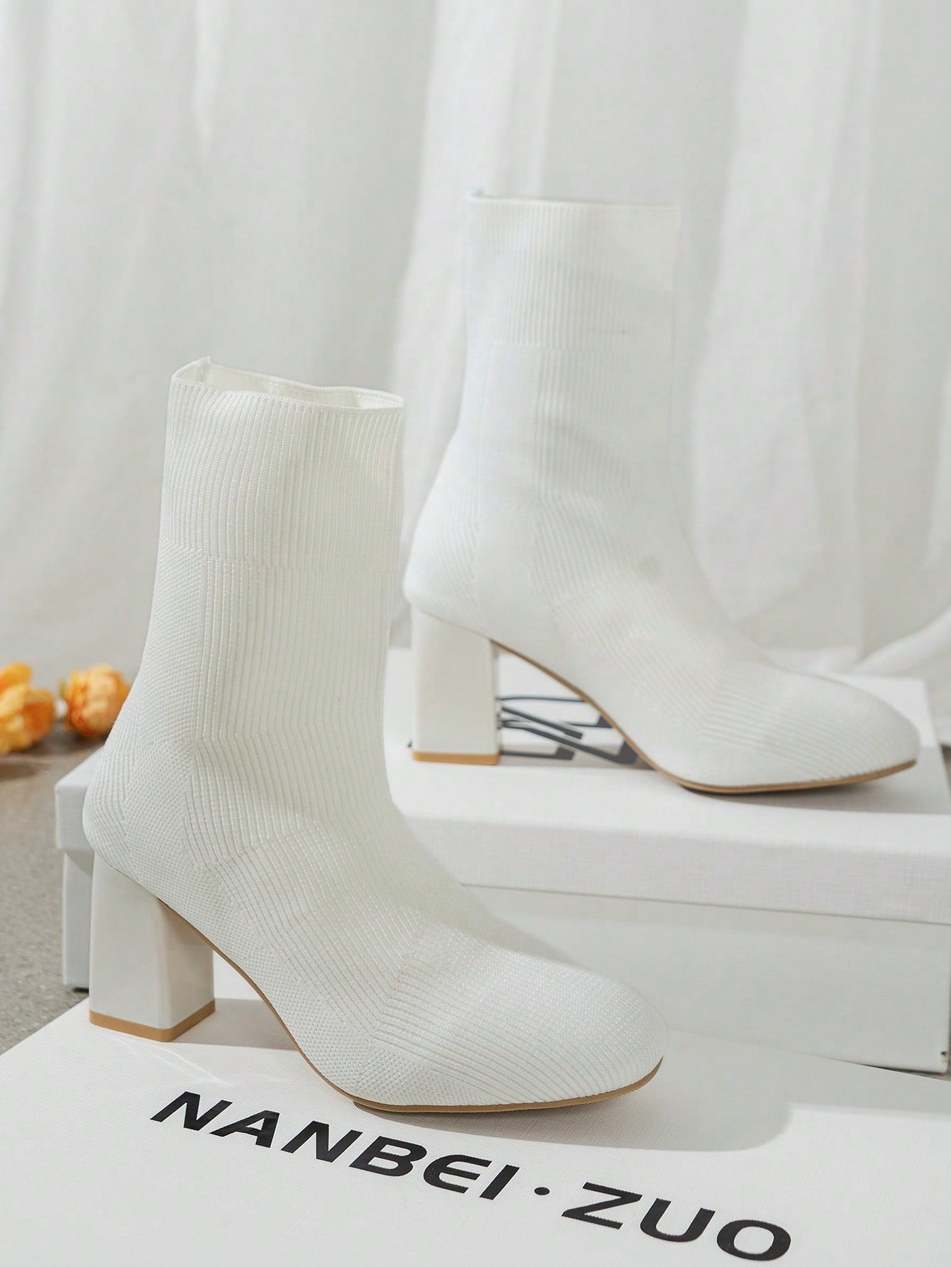 Women's Elegant & Fashionable Toe Boots In Beige With Chunky High Heels And Knitted Design