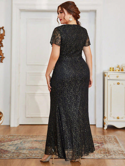 Plus Size V-Neck Lace Maxi Dress - Sophisticated Style