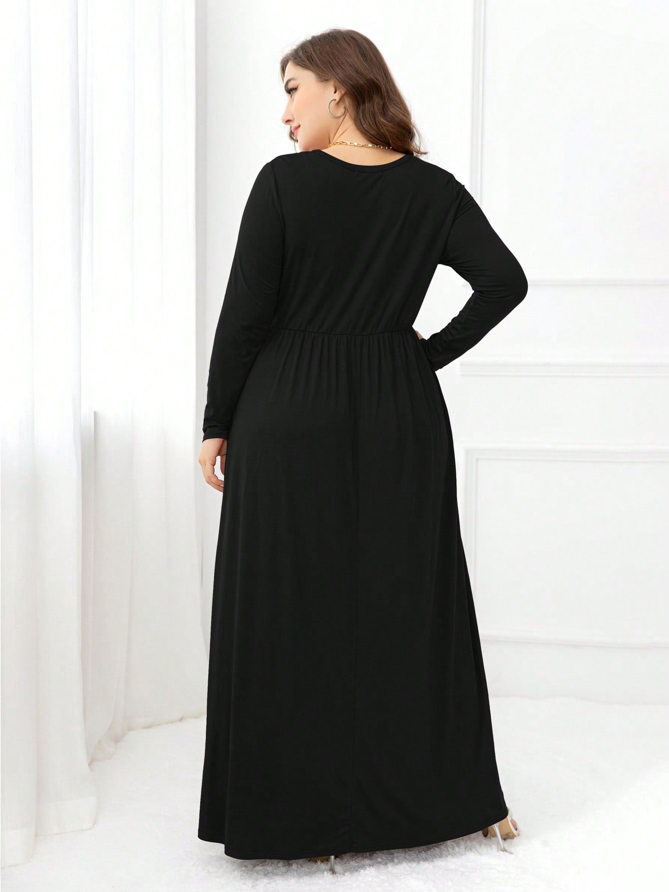 Plus Size Solid Hidden Pocket Dress: Versatile Elegance for Every Occasion